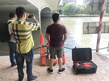 走航式ADCP在秦淮河河道上测量过程4