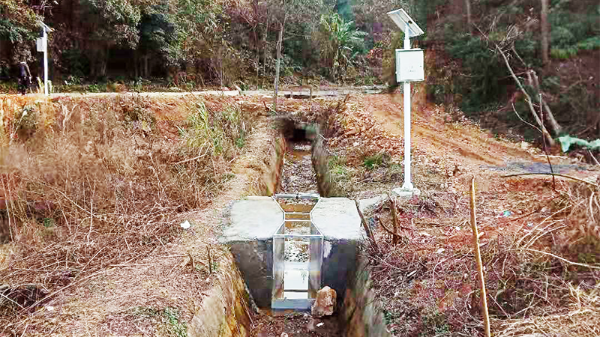 农田灌溉用明渠流量计，可以监测每一天、每时、每分钟的水流量