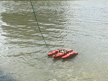 走航式ADCP在秦淮河河道上测量过程3